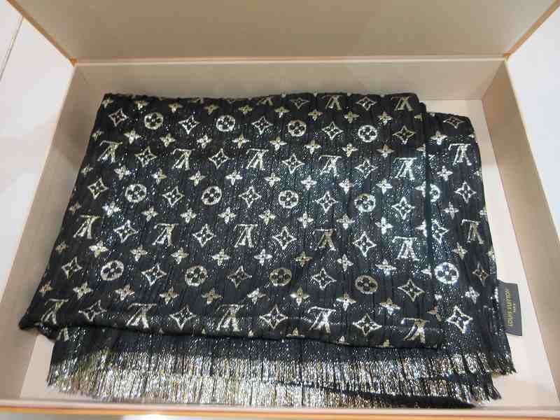LOUIS VUITTON ストール